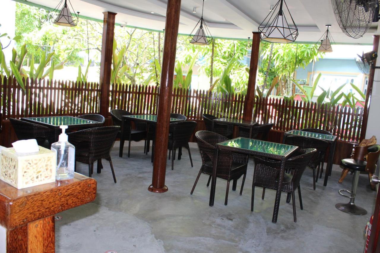 Arianna Dhangethi Exterior photo